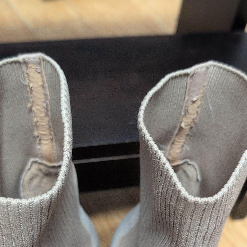 Steve Madden Liberti Suede Beige Platform Heeled Sock Boots Size 9M - Picture 8 of 8